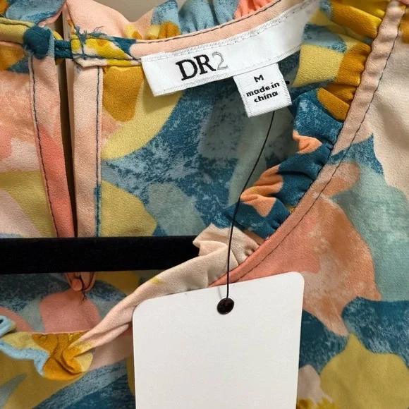 DR2 Multicolor Ruffle Sleeve Blouse - Picture 2 of 3